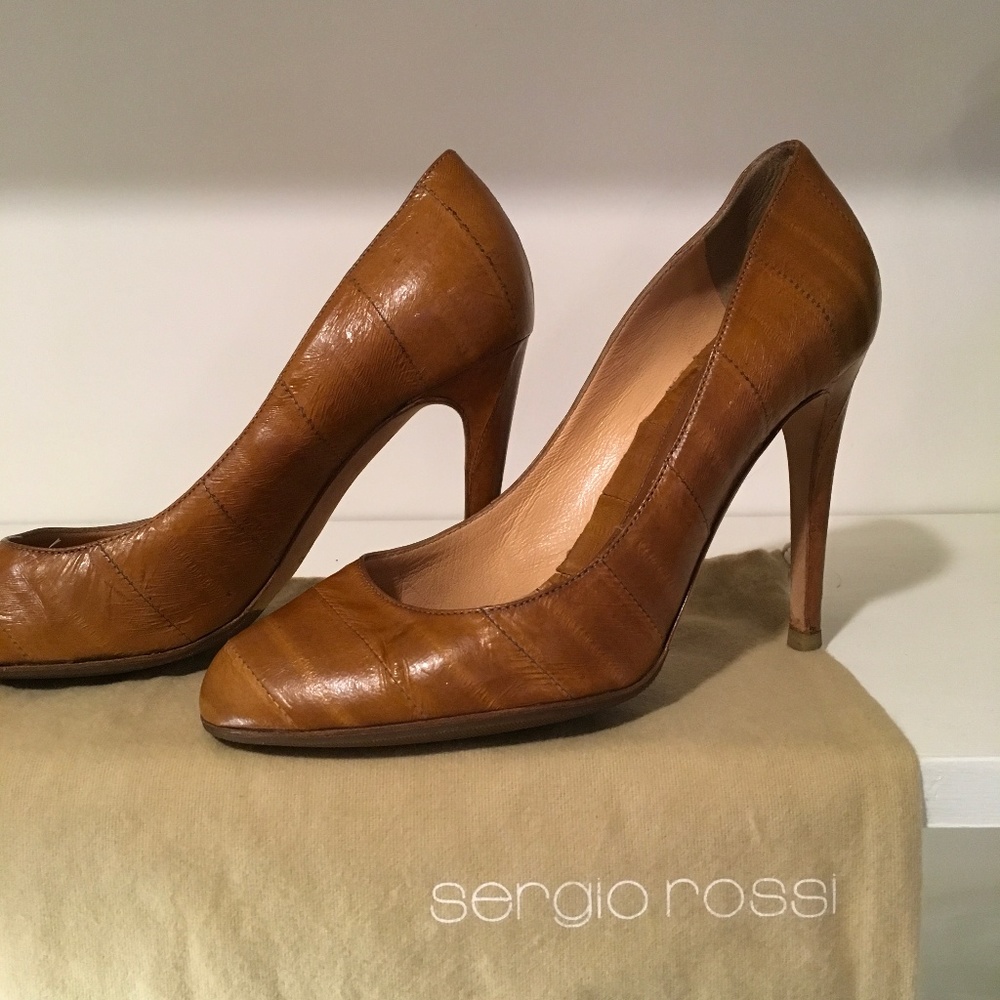 Sergio Rossi Size 37.5 Camel Pumps